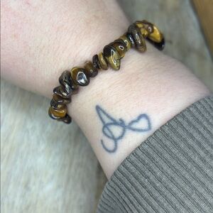 Tiger’s eye chip beaded stretch bracelet